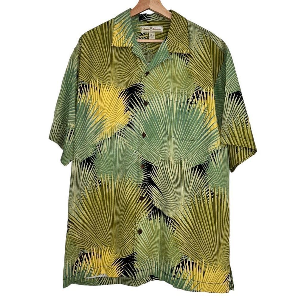🐿️ Tommy Bahama Men Silk Hawaiian Shirt Palm Print Size Medium